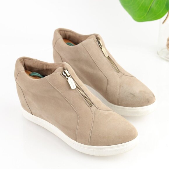 Blondo Womens Glenda Boot Size 8 Tan Suede Hidden Wedge Heel Zip Up Bootie - Picture 2 of 12